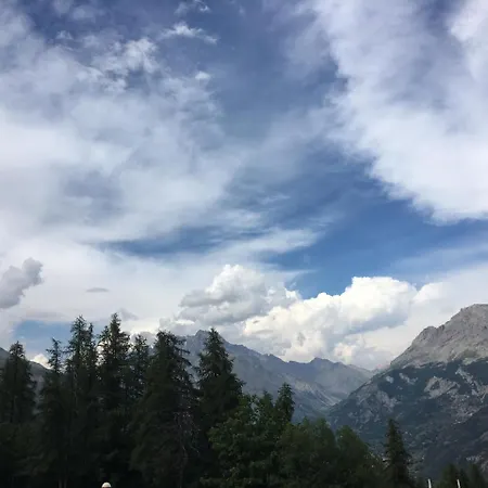 Apartamento Cortina 3 *